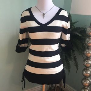 Fitted stripe v neck tunic top thin knit sweater M
